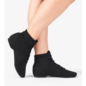 Over ankle canvas jazz boots